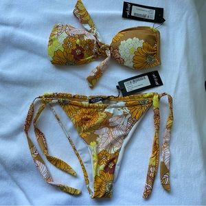 Nasty Gal floral bikini set 🌼